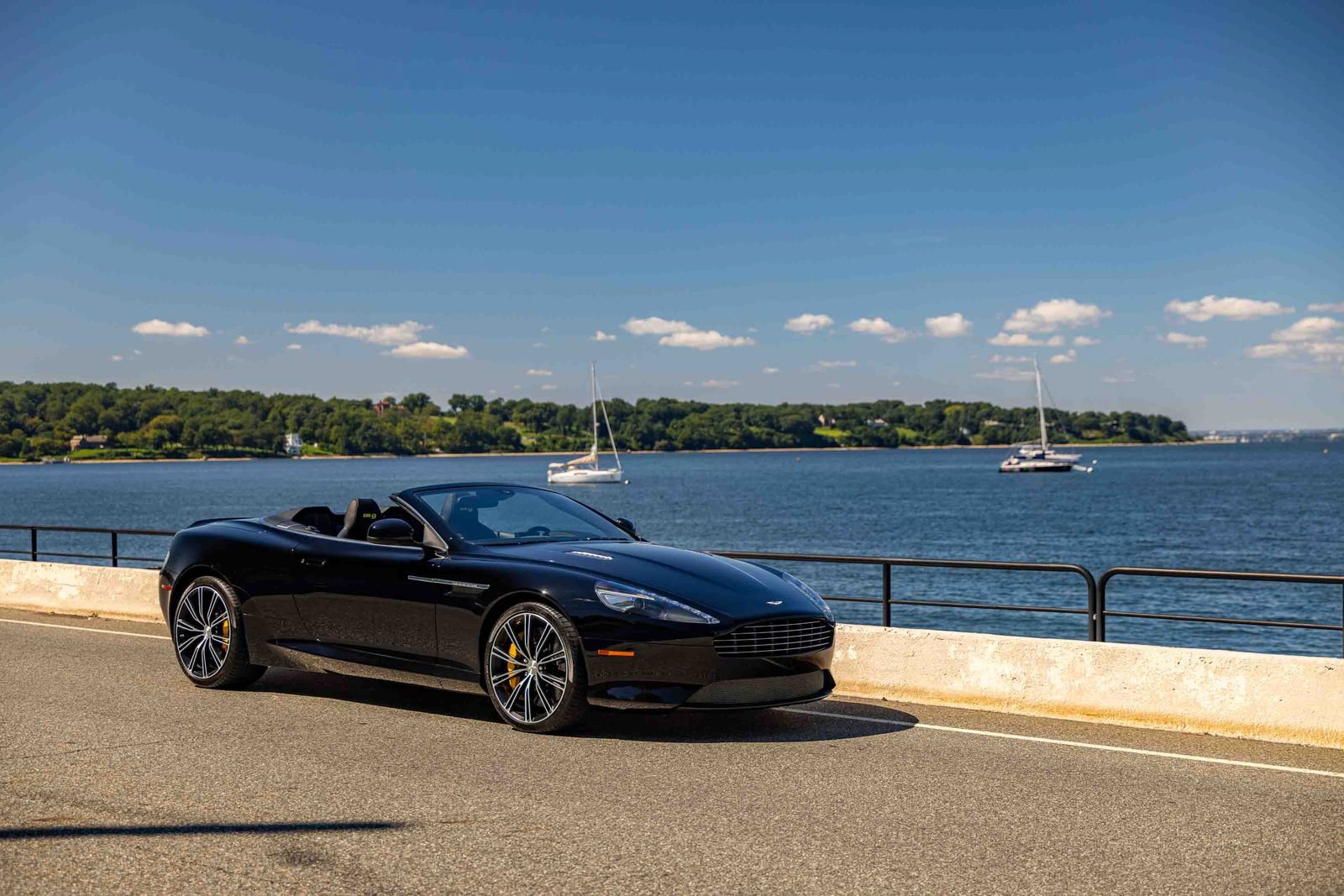 Used 2013 Aston Martin DB9 Volante RWD image 68