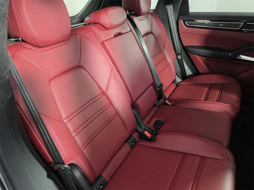 Used 2023 Porsche Cayenne Turbo image 29