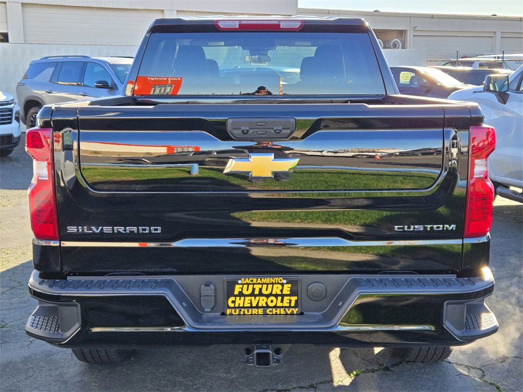 New 2026 Chevrolet Silverado 1500 Custom image 3