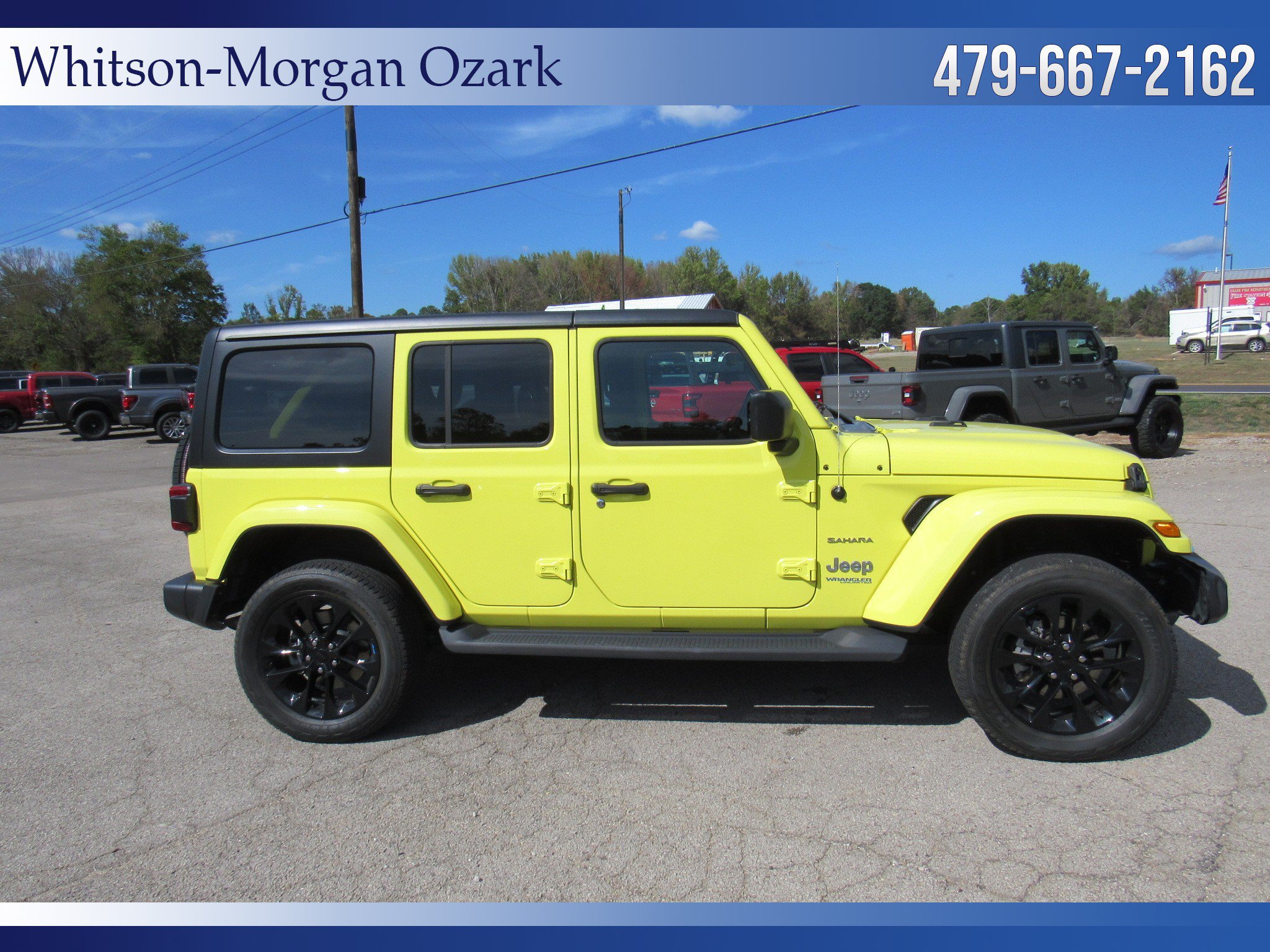 Used 2022 Jeep Wrangler Unlimited Sahara w/ Cold Weather Group AWD/4WD image 18