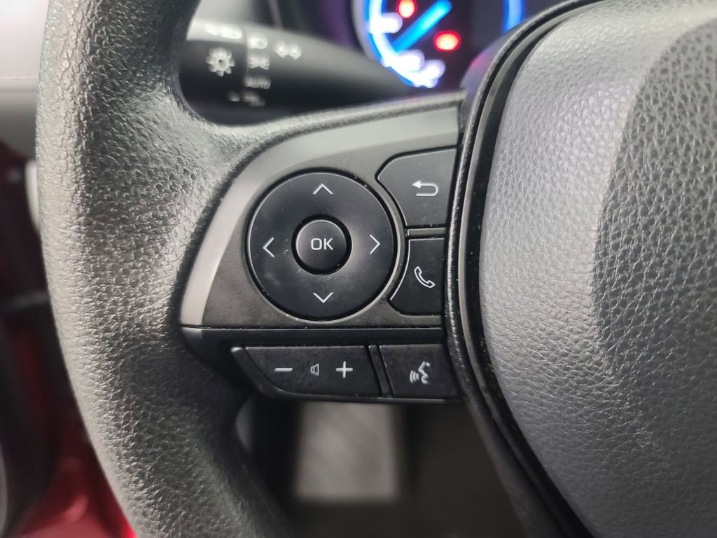 Used 2025 Toyota RAV4 XLE image 28