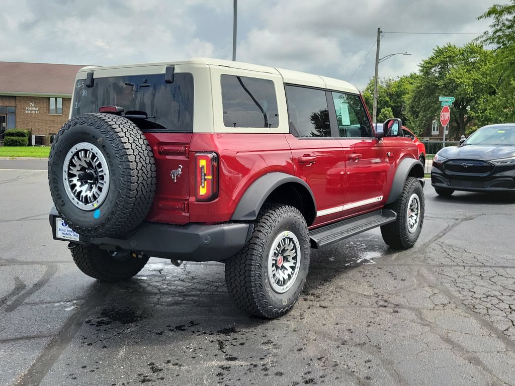 New 2026 Ford Bronco Outer Banks w/ Sasquatch Package AWD/4WD image 4
