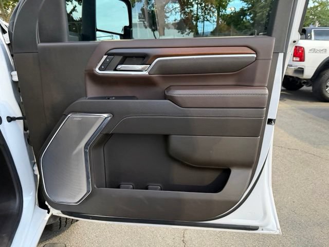 Used 2024 GMC Sierra 3500 Denali AWD/4WD image 40