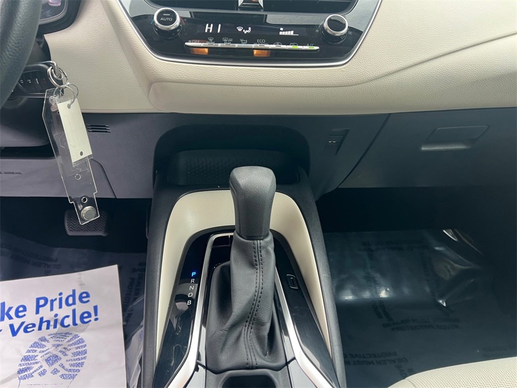 Used 2021 Toyota Corolla LE w/ Carpet Mat Package (TMS) image 11