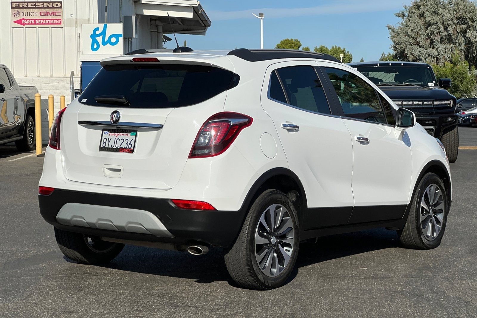 Used 2021 Buick Encore Preferred FWD image 4