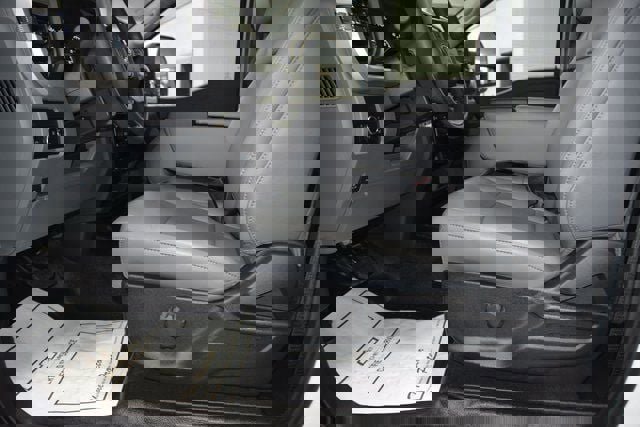 Used 2025 Ford F550 4x4 Crew Cab Super Duty image 29