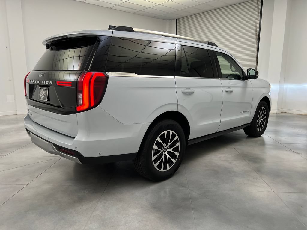 Used 2025 Ford Expedition Platinum AWD/4WD image 9
