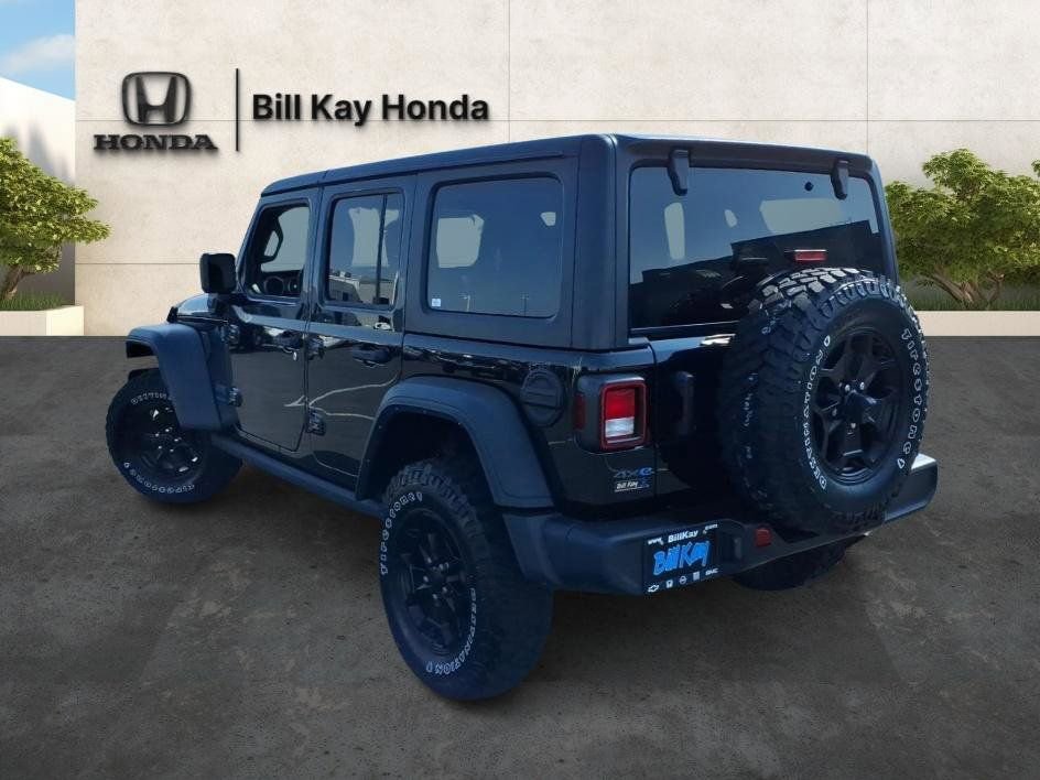 Used 2023 Jeep Wrangler Unlimited w/ Cold Weather Group image 6