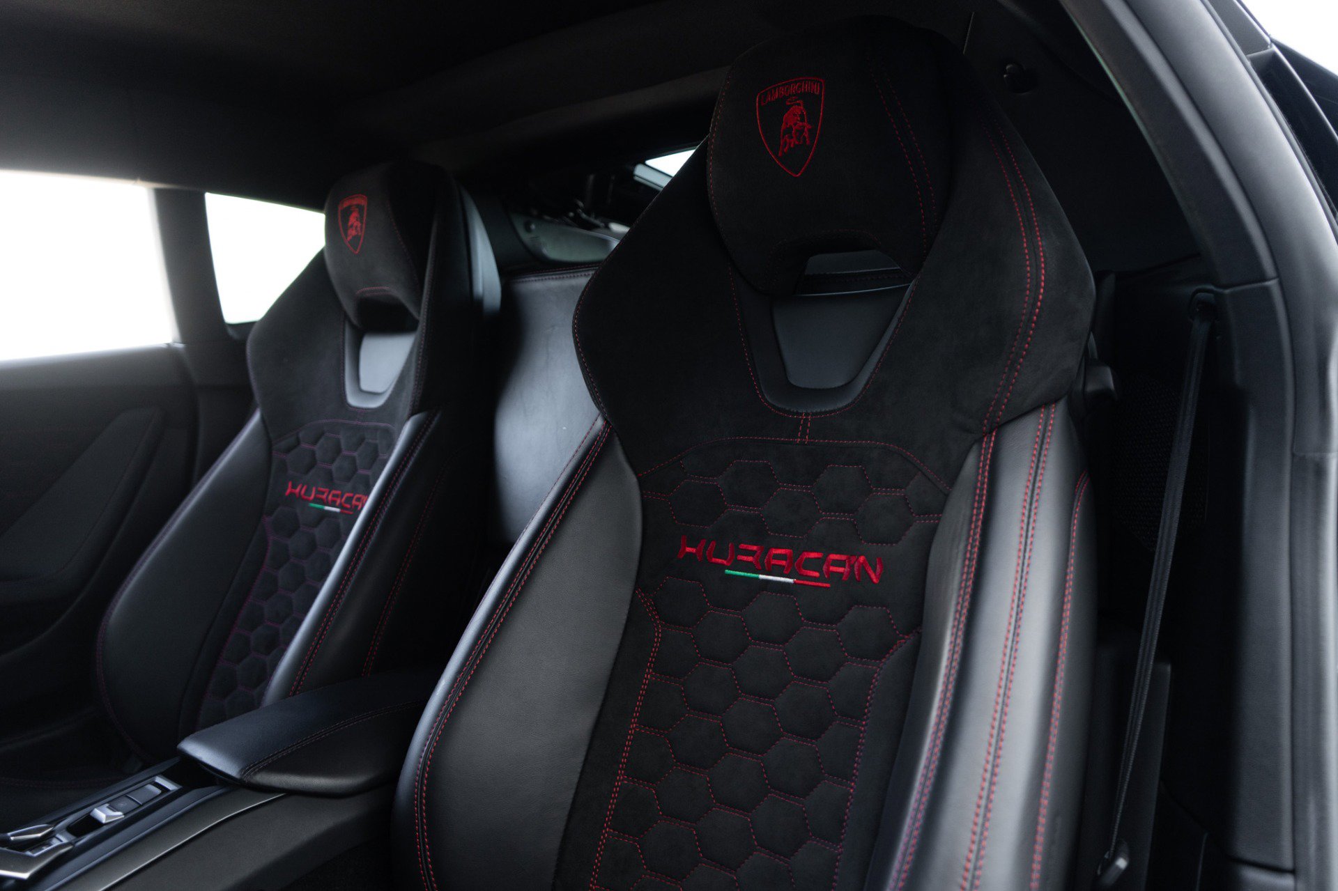 Used 2015 Lamborghini Huracan LP 610-4 image 23