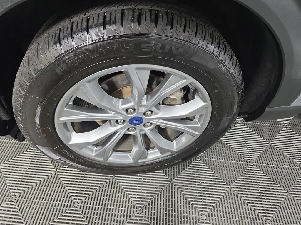 Used 2021 Ford Explorer Limited image 10