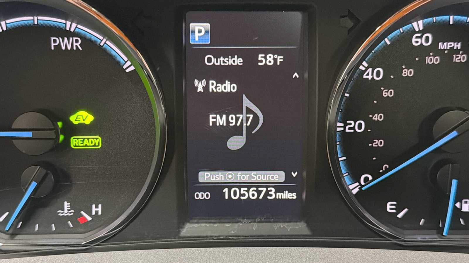 Certified 2018 Toyota RAV4 XLE w/ Carpet Mat Package AWD/4WD image 17
