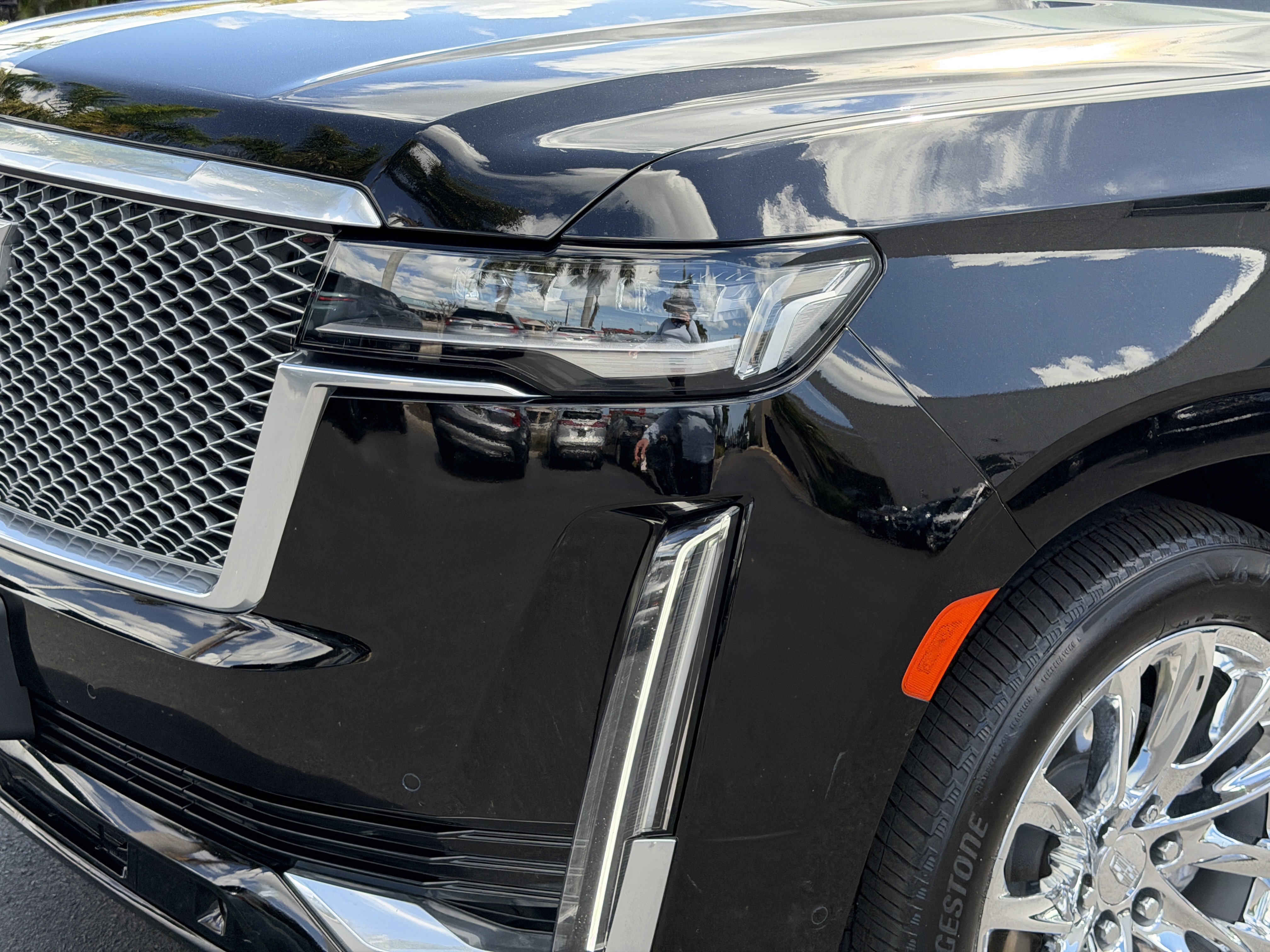 Certified 2023 Cadillac Escalade Premium Luxury Platinum w/ LPO, Radiant Package image 8