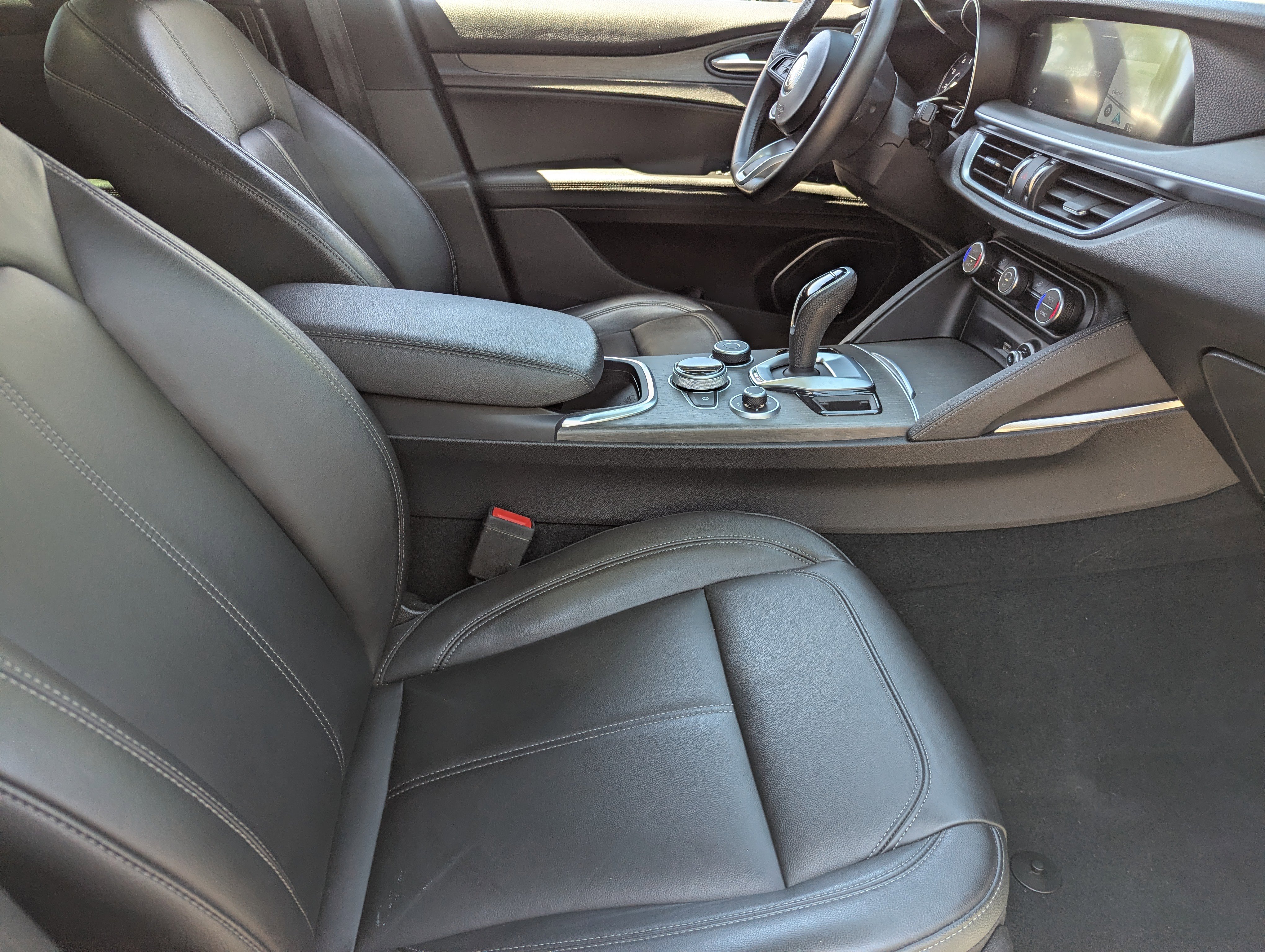 Used 2023 Alfa Romeo Stelvio Ti w/ Active Assist Plus Package image 10