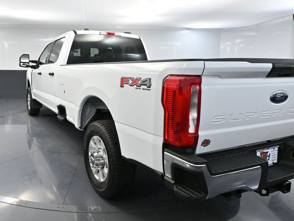 Used 2024 Ford F350 XLT w/ FX4 Off-Road Package image 9