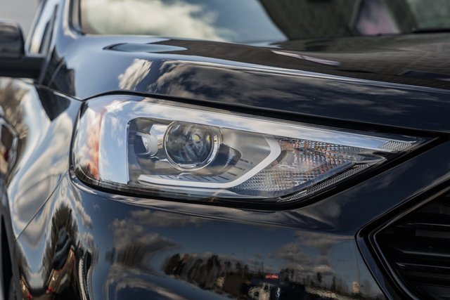 Certified 2022 Ford Edge SE w/ Black Appearance Package image 15