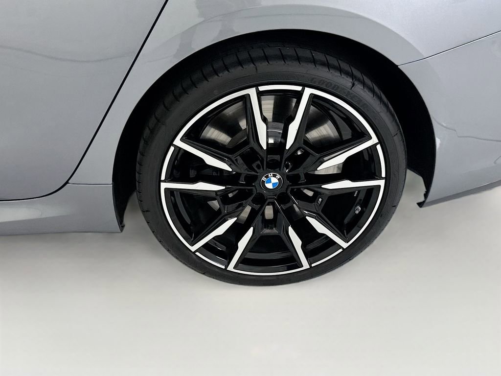 Certified 2026 BMW M850i xDrive w/ M Sport Professional Package AWD/4WD image 30
