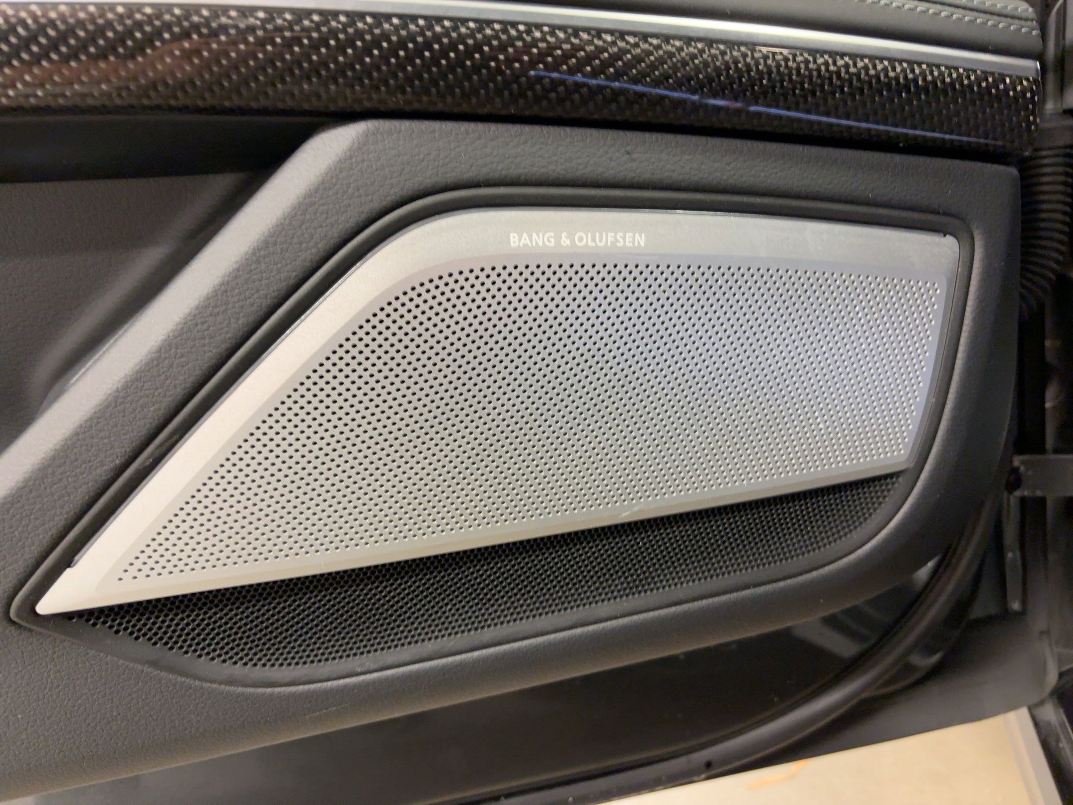 Used 2024 Audi S8 w/ S8 Comfort Plus Package image 21