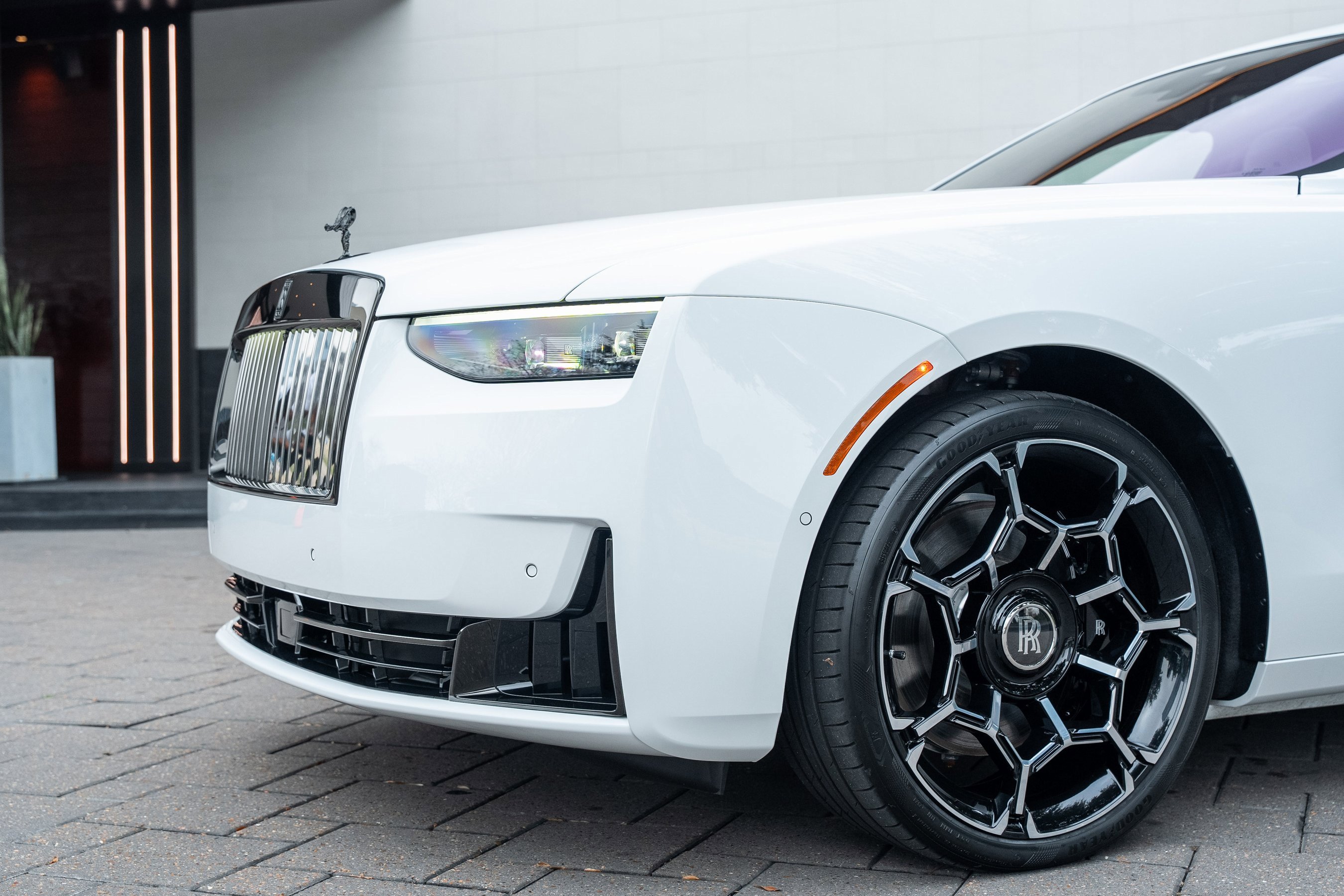 Used 2025 Rolls-Royce Ghost Black Badge image 9