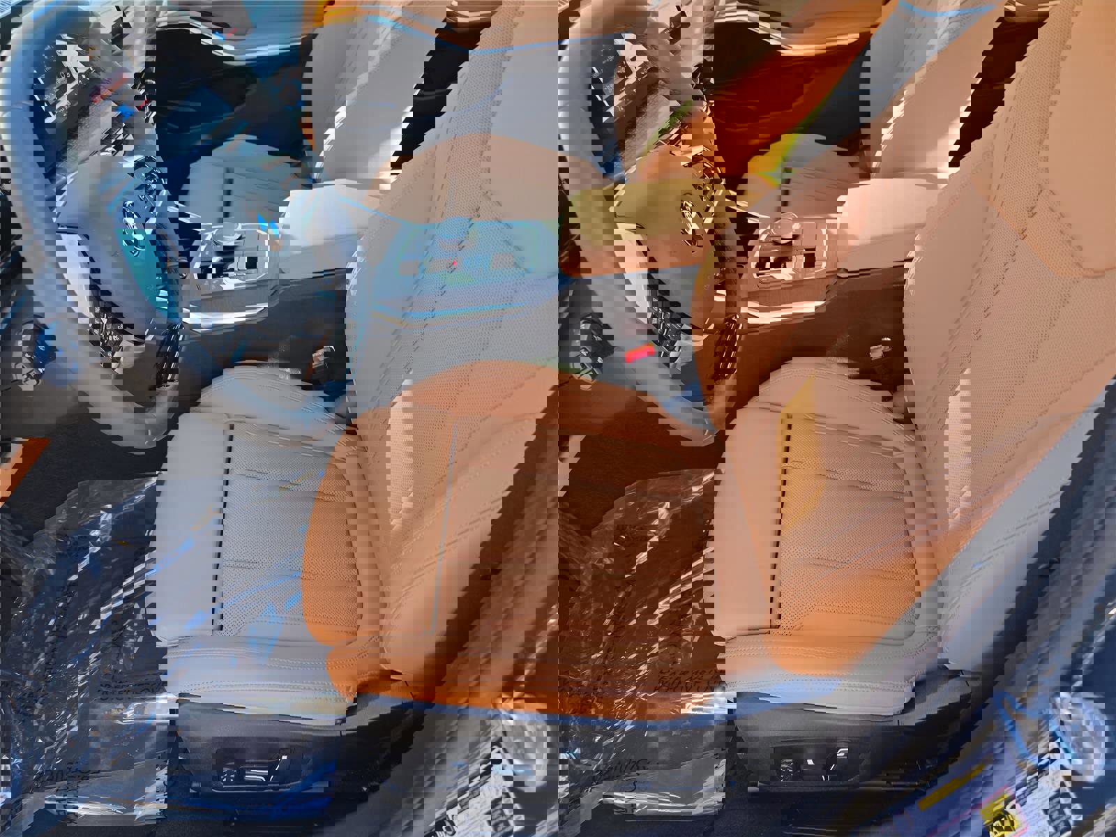 Certified 2025 BMW 330i xDrive Sedan w/ Premium Package image 21