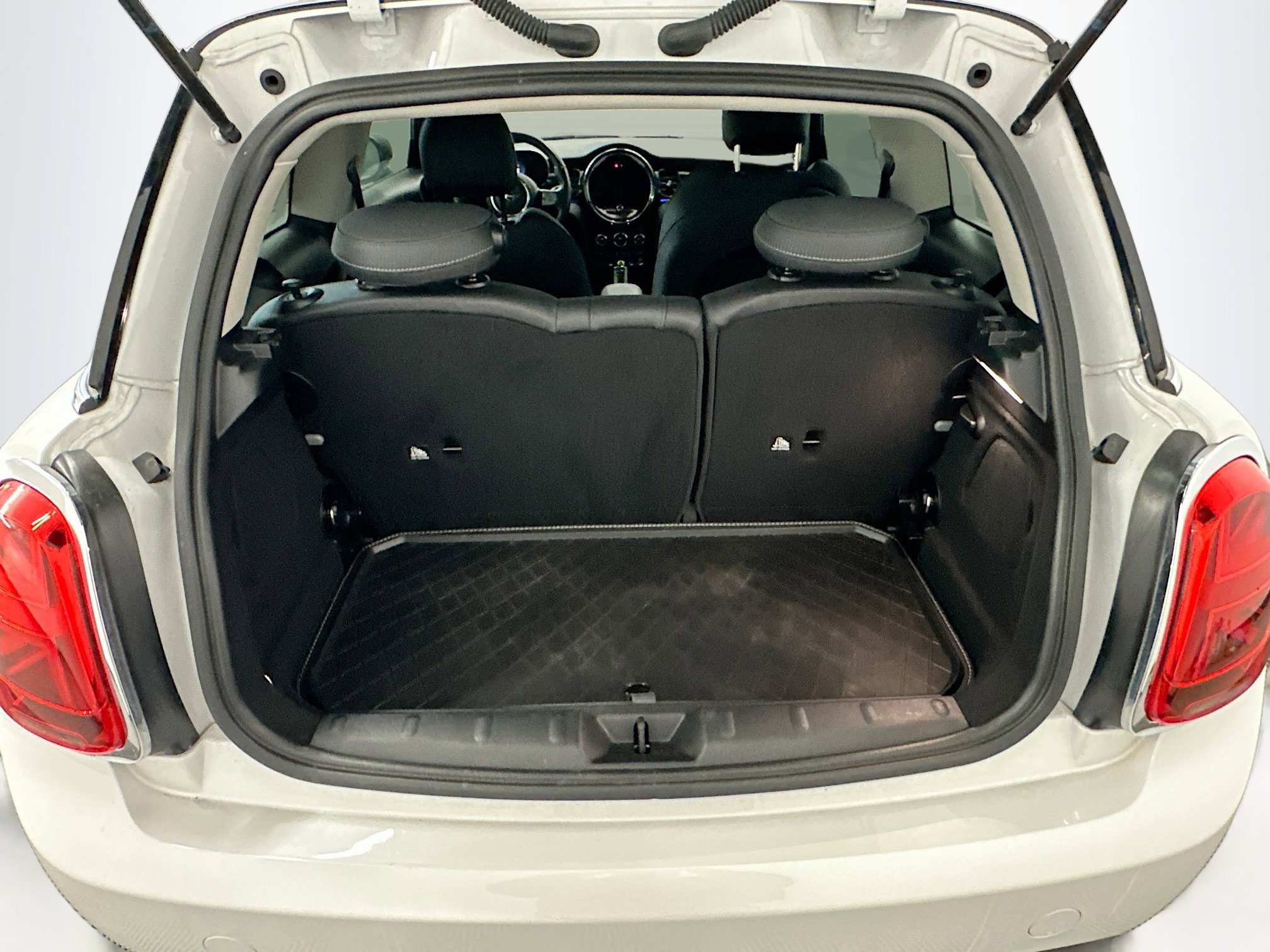 Used 2024 MINI Cooper SE image 30