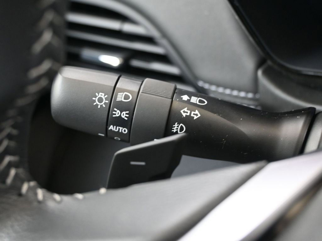 Used 2025 Subaru Legacy Premium AWD/4WD image 31