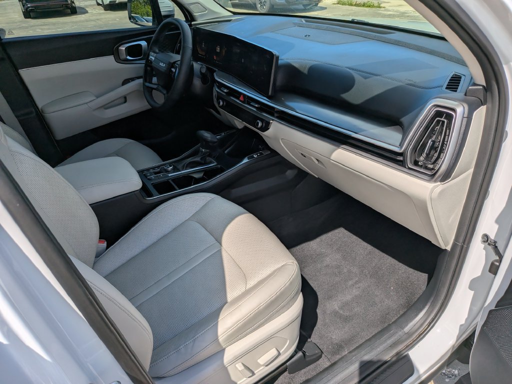 Certified 2026 Kia Sorento EX AWD/4WD image 15