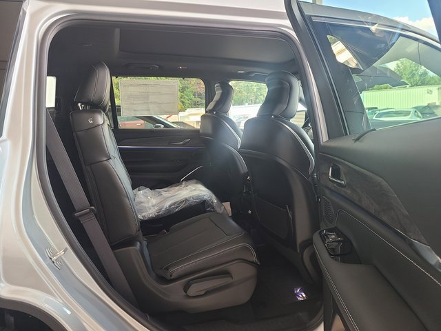 New 2025 Jeep Grand Cherokee L Overland w/ Luxury Tech Group IV image 3