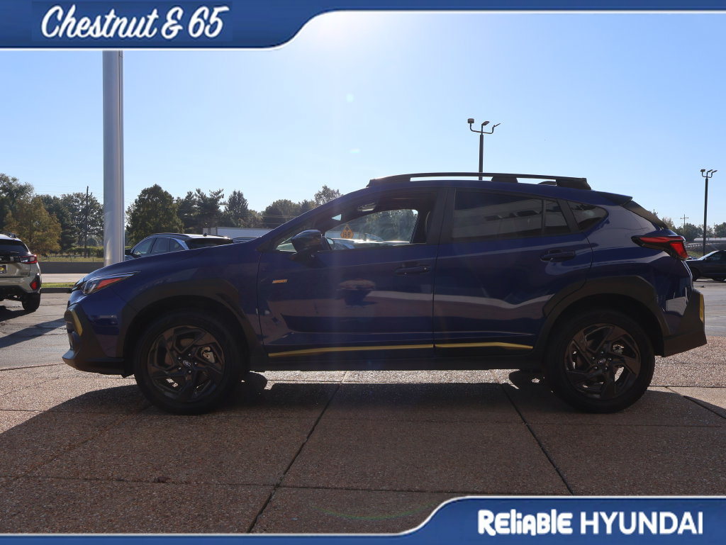 Used 2025 Subaru Crosstrek 2.5i Sport AWD/4WD image 3