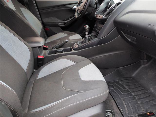 Used 2018 Ford Focus ST image 18