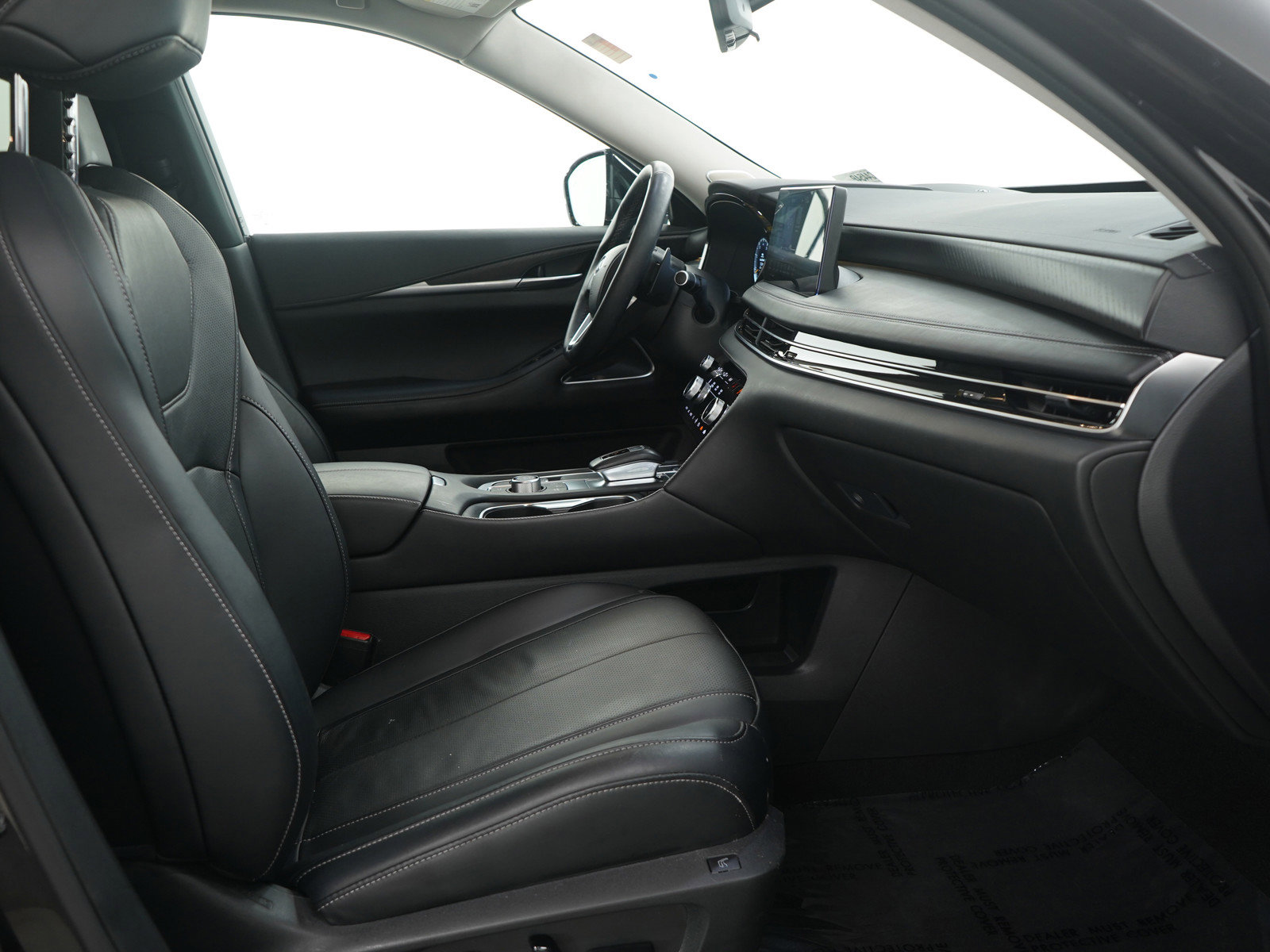 Used 2024 INFINITI QX60 Sensory image 14