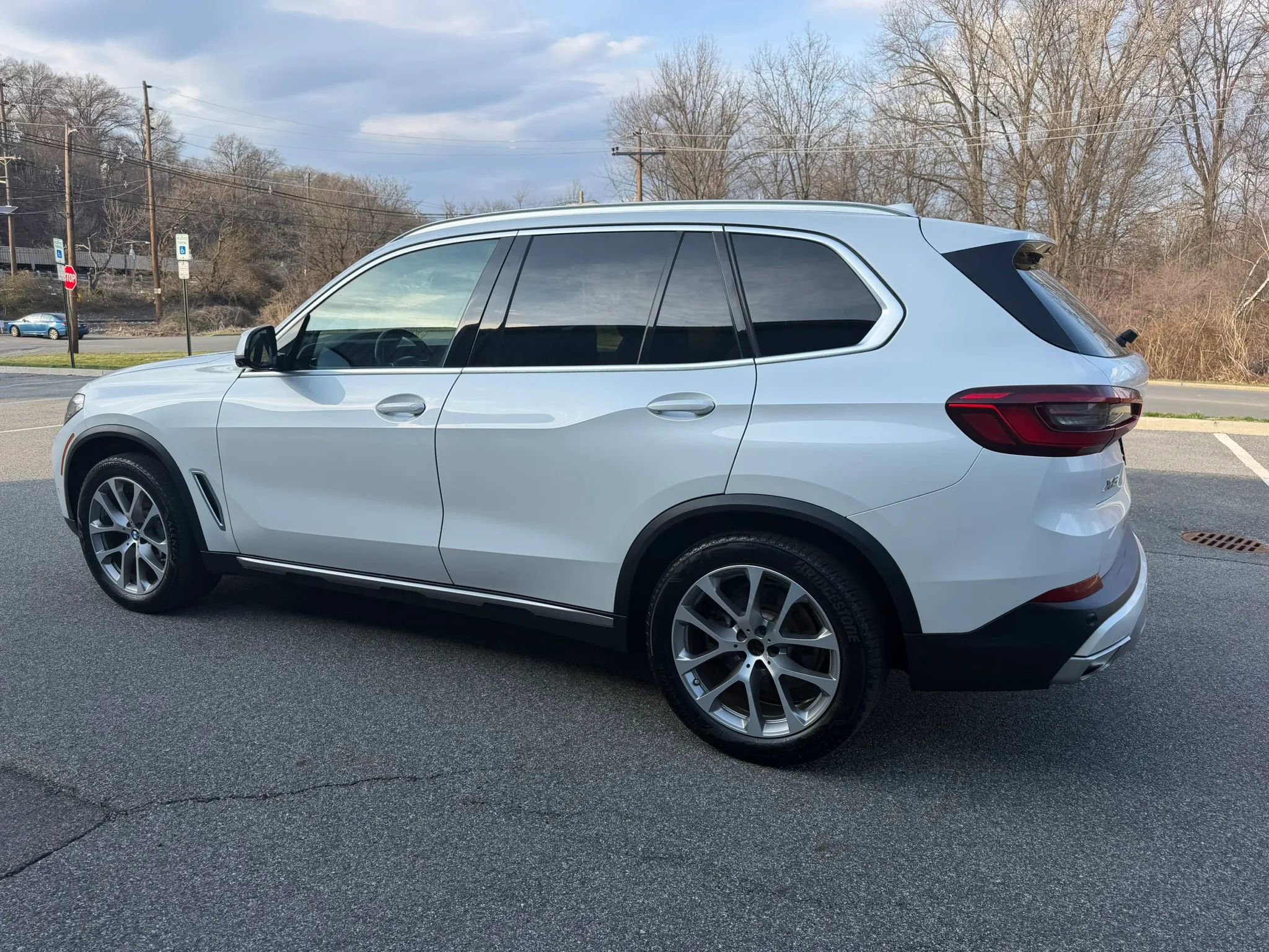 Used 2019 BMW X5 xDrive40i w/ Premium Package 2 AWD/4WD image 6