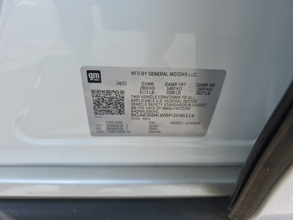 Used 2023 Buick Enclave Essence FWD image 39