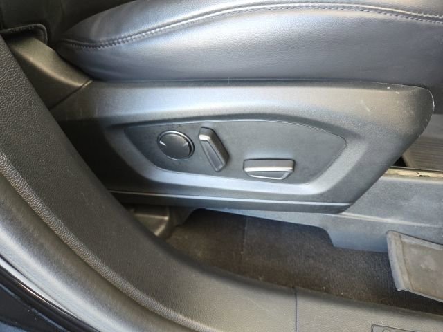 Used 2022 Ford Explorer XLT AWD/4WD image 50