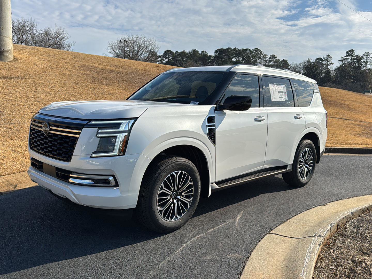 New 2026 Nissan Armada SL w/ Captain's Chari Seat Package