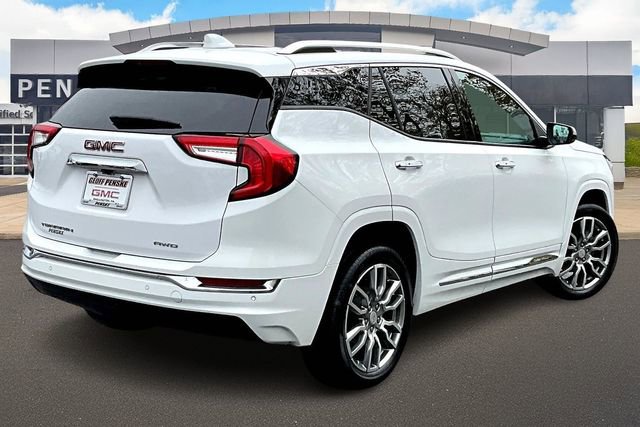 Certified 2024 GMC Terrain Denali w/ Denali Premium Package image 2