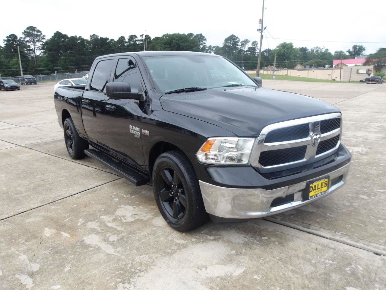 Used 2019 RAM 1500 Classic SLT RWD image 4