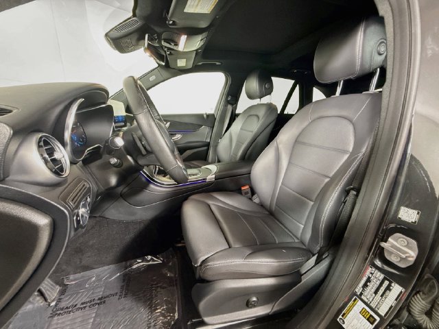 Used 2021 Mercedes-Benz GLC 300 4MATIC image 11
