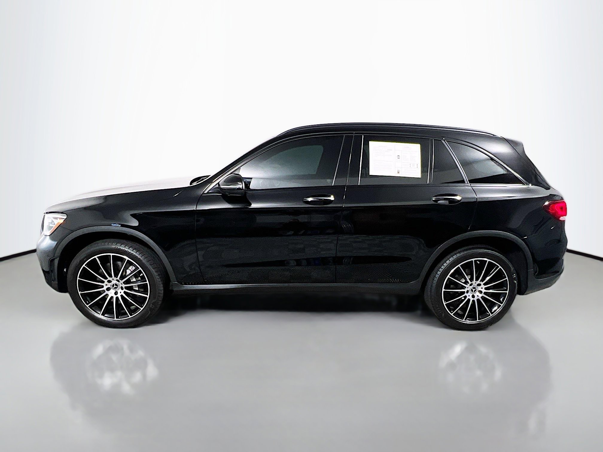 Used 2022 Mercedes-Benz GLC 300 image 9