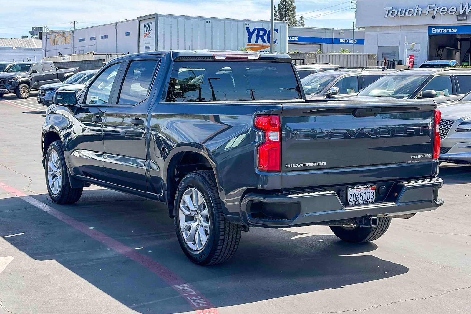 Used 2021 Chevrolet Silverado 1500 Custom image 2