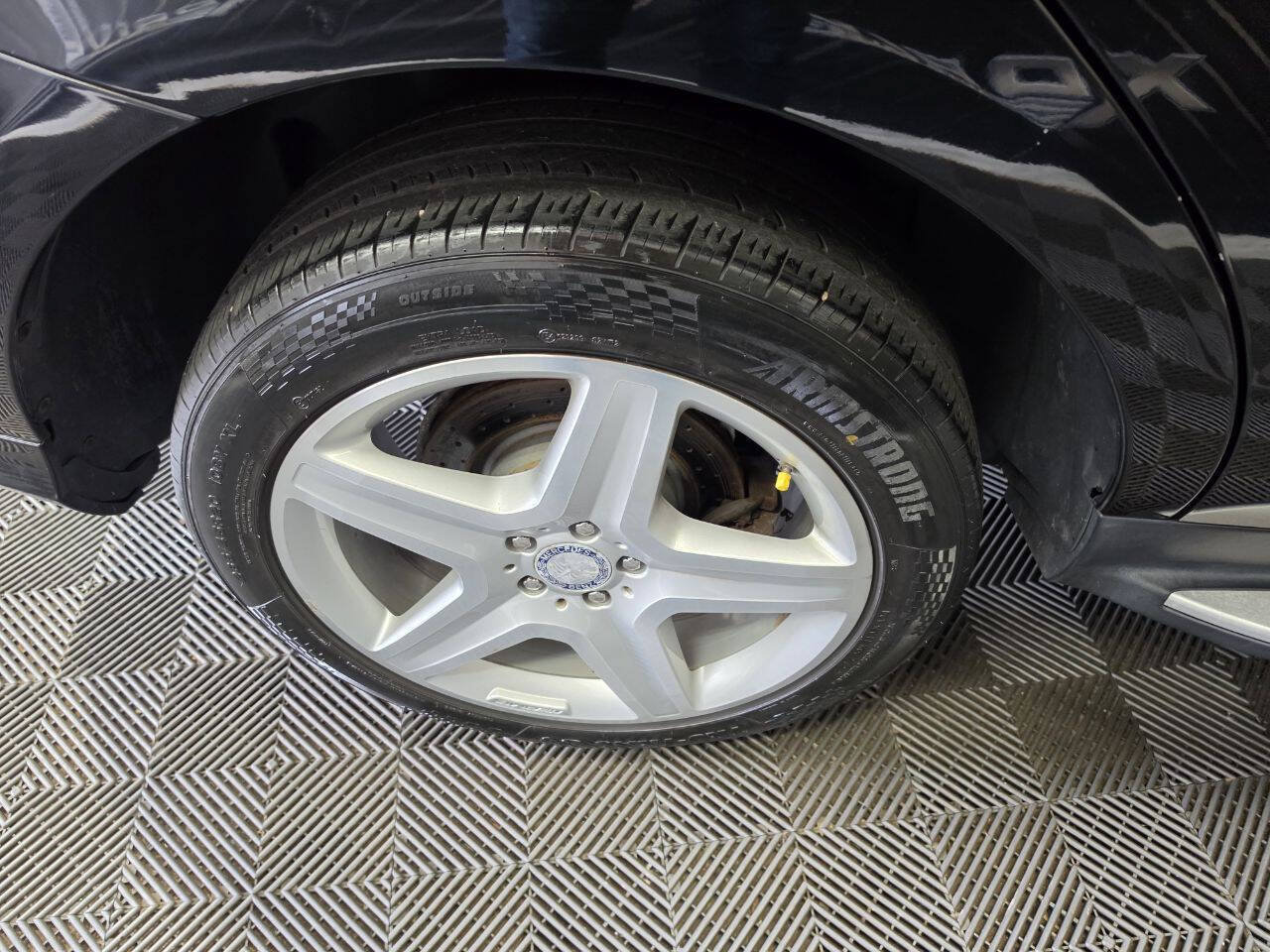 Used 2013 Mercedes-Benz ML 550 4MATIC image 39