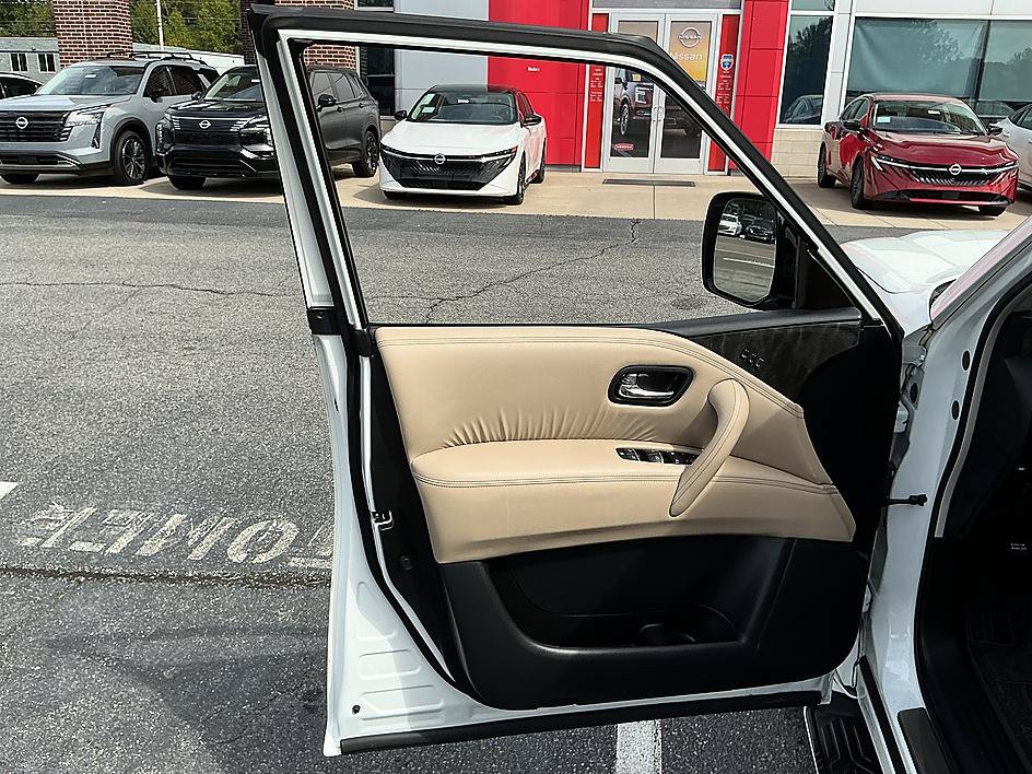 Certified 2023 Nissan Armada Platinum w/ Captain's Chairs Package AWD/4WD image 11