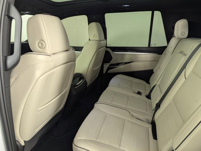 Used 2025 Cadillac Escalade Sport w/ Touring Package image 18