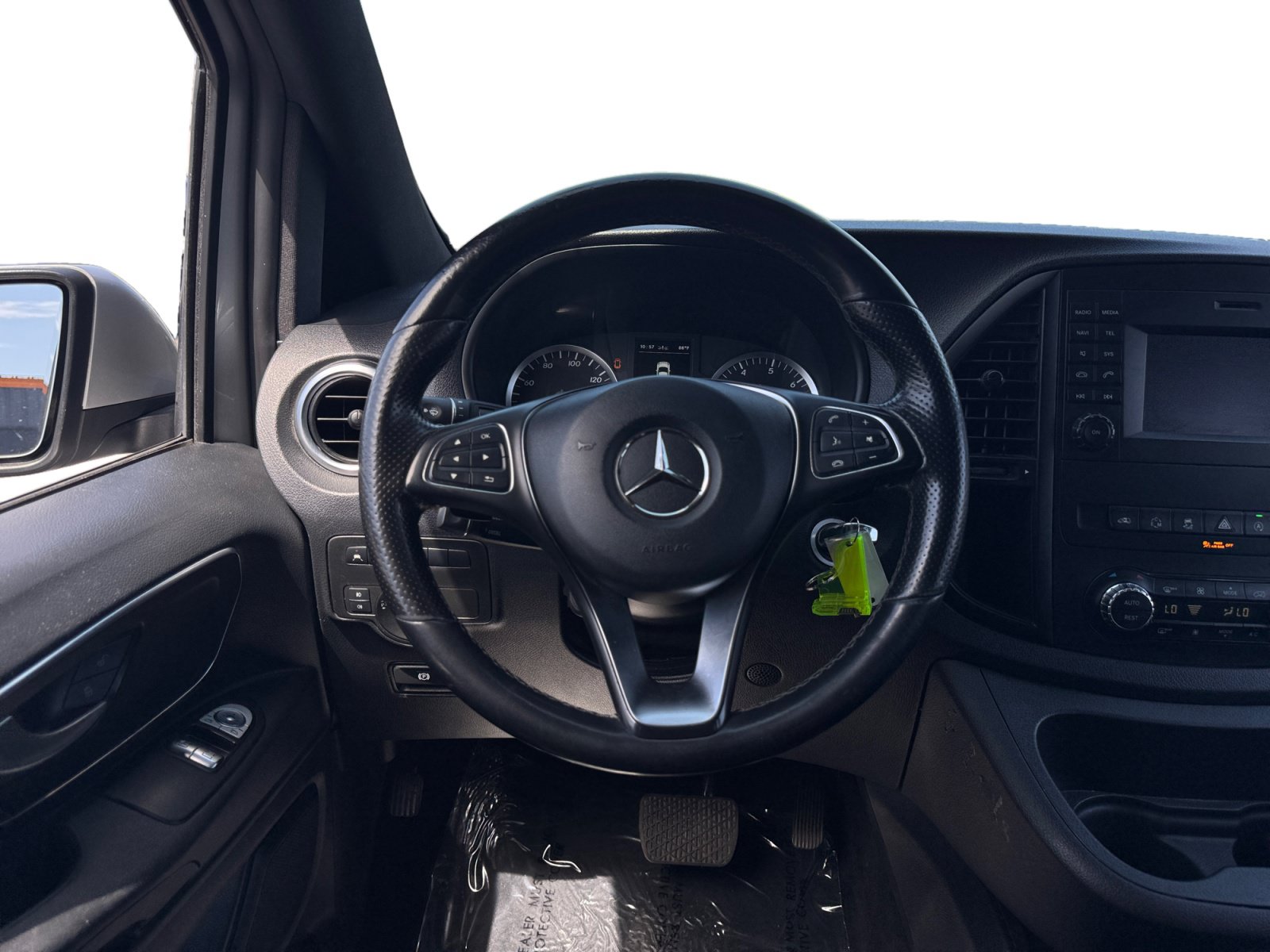 Used 2019 Mercedes-Benz Metris Passenger image 12