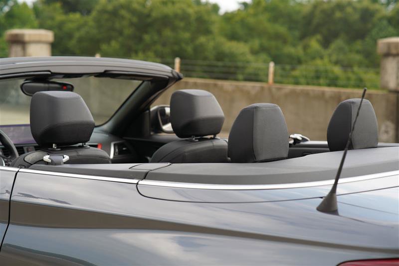 Used 2019 BMW 230i Convertible w/ Premium Package RWD image 9