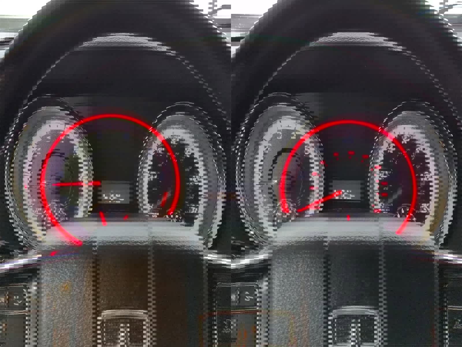 Certified 2018 Dodge Grand Caravan SXT w/ Driver Convenience Group image 33