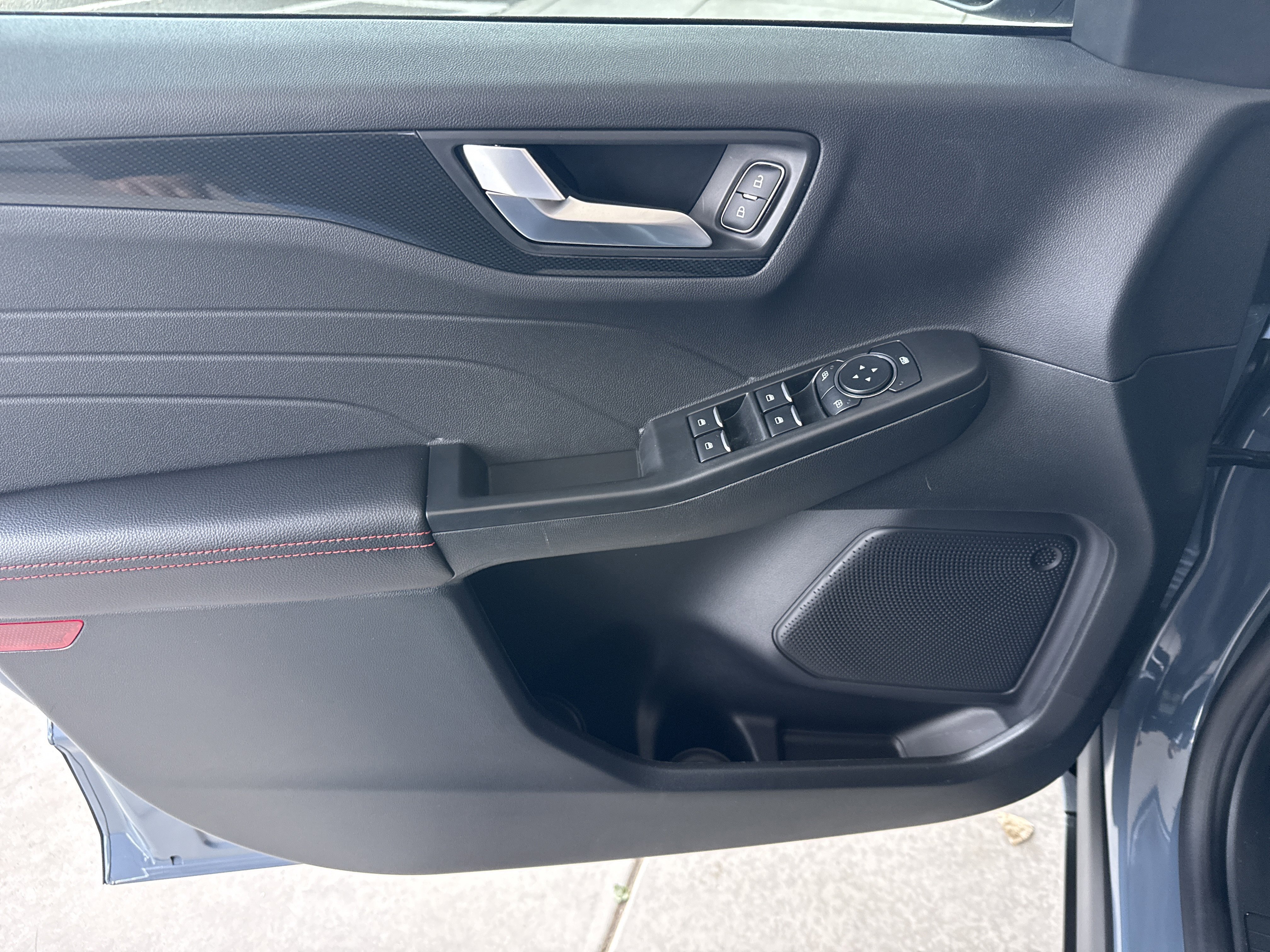 New 2026 Ford Escape ST-Line w/ Tech Pack #1 FWD image 21