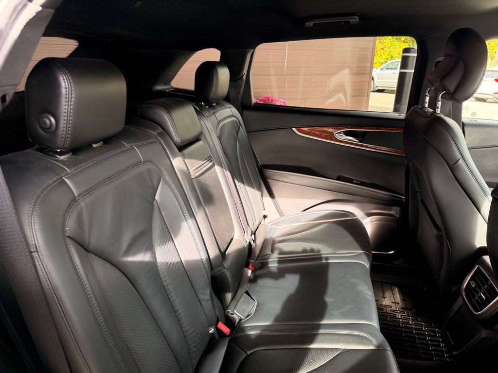 Used 2019 Lincoln Nautilus Select image 15