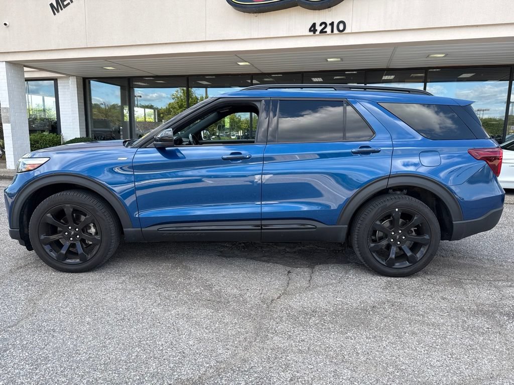 Used 2023 Ford Explorer ST-Line w/ Class IV Trailer Tow Package AWD/4WD image 9