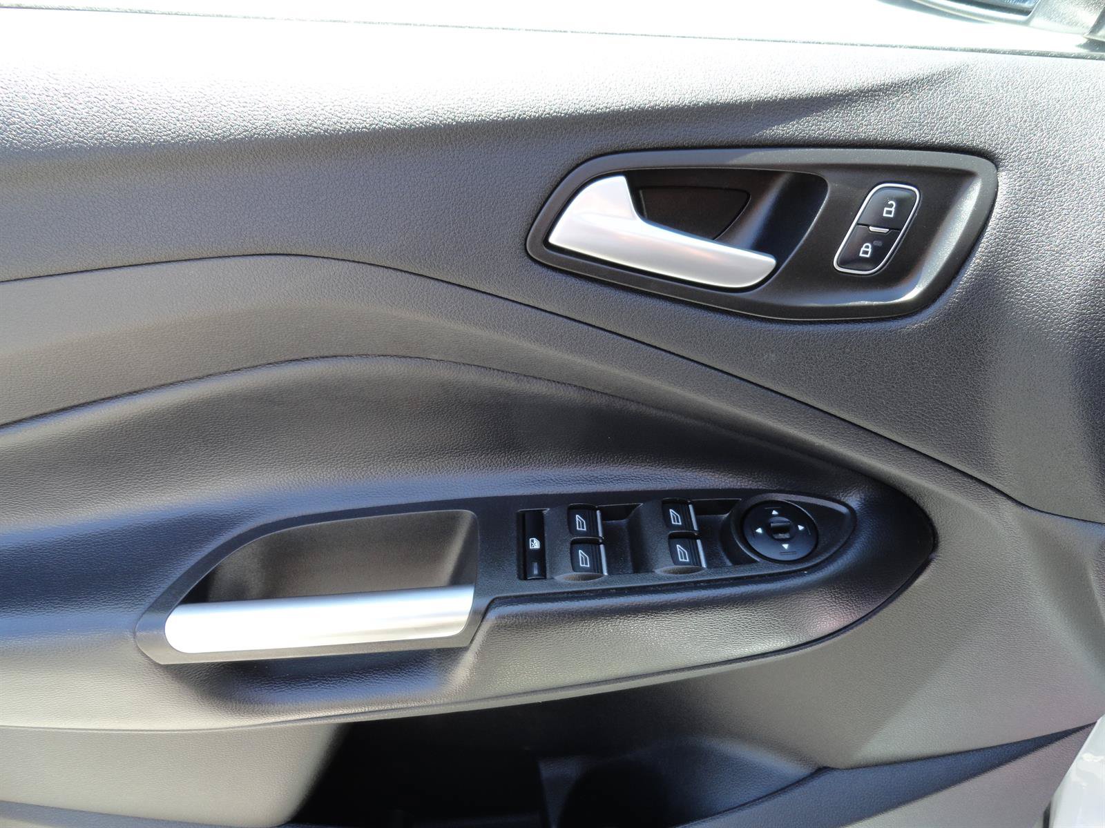 Used 2019 Ford Escape SE AWD/4WD image 10