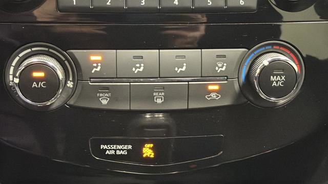 Used 2017 Nissan Rogue S image 29